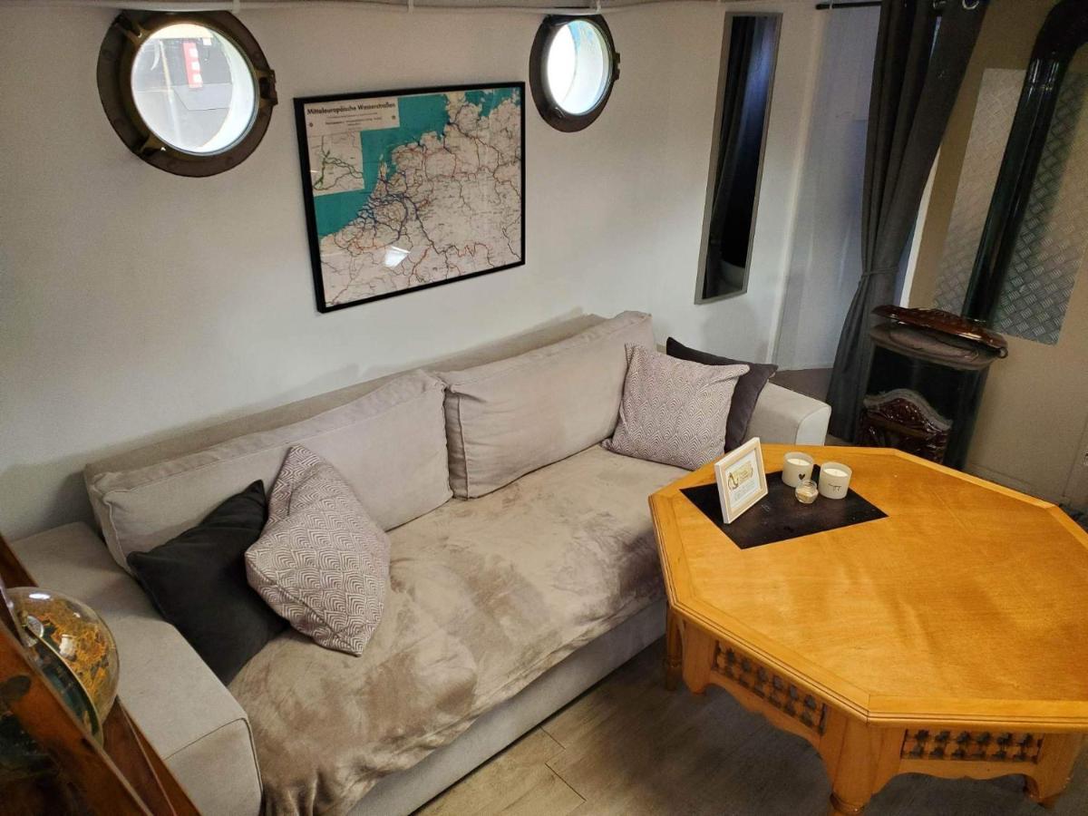 Peniche "Louise Michel" Sejournez Dans L'Appartement Du Capitaine, Offrez Vous Une Experience Inoubliable Au Fil De L'Eau Douai Exterior foto