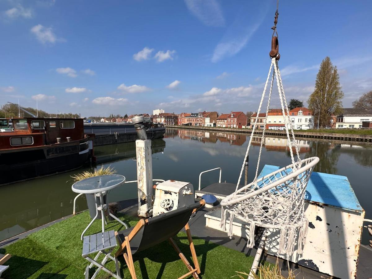 Peniche "Louise Michel" Sejournez Dans L'Appartement Du Capitaine, Offrez Vous Une Experience Inoubliable Au Fil De L'Eau Douai Exterior foto